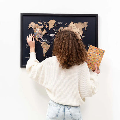 3D Wooden World Map on Board トリプティック ライトブラウンカラー[受注生産品：約2か月で出荷]